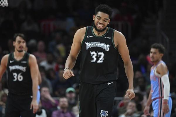 NBA季后赛焦点球员表现回顾（NBA季后赛核心球员表现盘点）