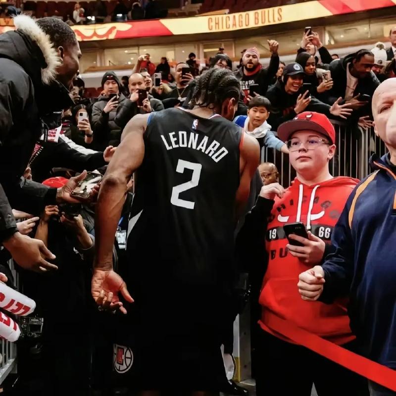 阿维塔网球大师课燃动热爱，全运会网球女单冠军朱琳领衔授课（阿维塔网球大师课热力开讲，全运会女单冠军朱琳领衔执教）