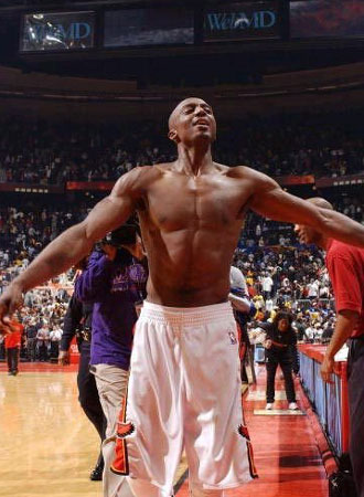 戴维对乌迪内斯的进球被吹越位，但VAR划线似乎存在问题（戴维对阵乌迪内斯的进球被判越位，VAR画线判定存疑）