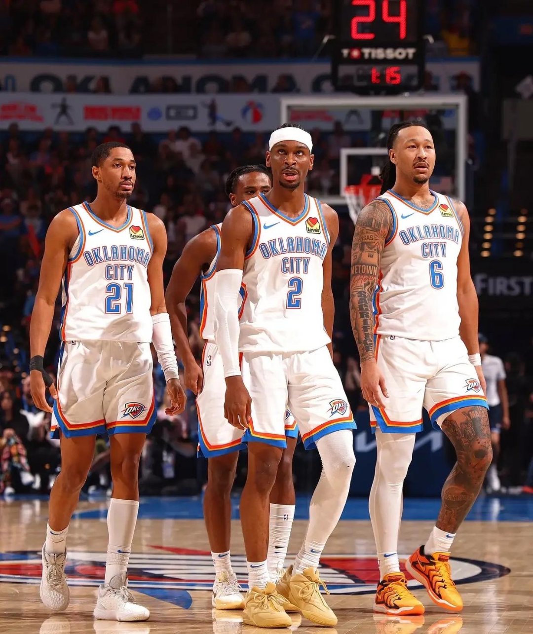 撑起球队前三节！马瑟林&西亚卡姆合砍48分，罚球9中9（前三节扛起大旗！马瑟林与西亚卡姆合得48分，罚球9罚全中）