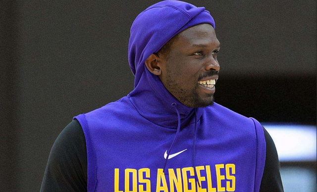 跟队记者：普利希奇参加部分合练，明天将决定他能否参赛（随队记者：普利希奇已参与部分合练，能否出战将于明日敲定）