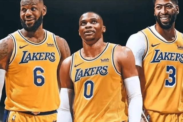 全市场：戴维表现未达尤文预期，米兰、热刺和切尔西对他感兴趣（全市场：戴维表现不达尤文标准，米兰、热刺与切尔西有意引进）