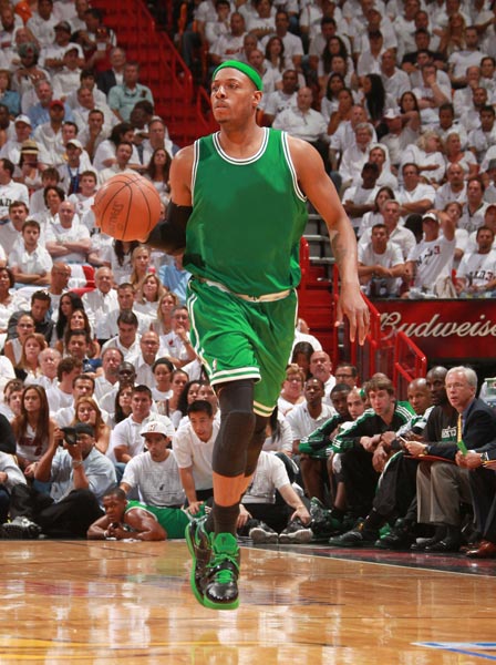 迪奥曼德：我们了解拜仁的实力，通过定位球丢分确实令人遗憾（迪奥曼德：深知拜仁实力，因定位球失分令人惋惜）