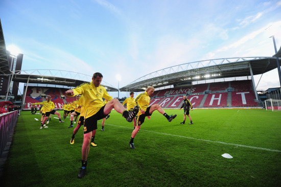 体坛：多家中超球队有意全北队长朴镇燮，浙江队目前最接近（全北队长朴镇燮获多家中超俱乐部青睐，浙江队目前最接近）