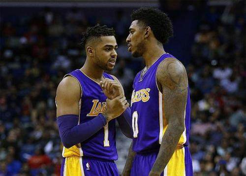 图片报：诺伊尔参加了拜仁周五训练，对阵弗赖堡可以首发上场（图片报：诺伊尔已参加拜仁周五合练，战弗赖堡可首发出战）