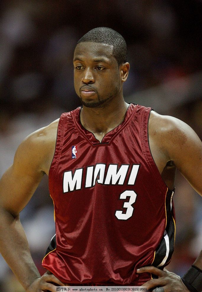 图片报：米兰对金玟哉感兴趣，在今夏就曾观察过他（图片报：AC米兰有意金玟哉，今夏已对其进行考察）