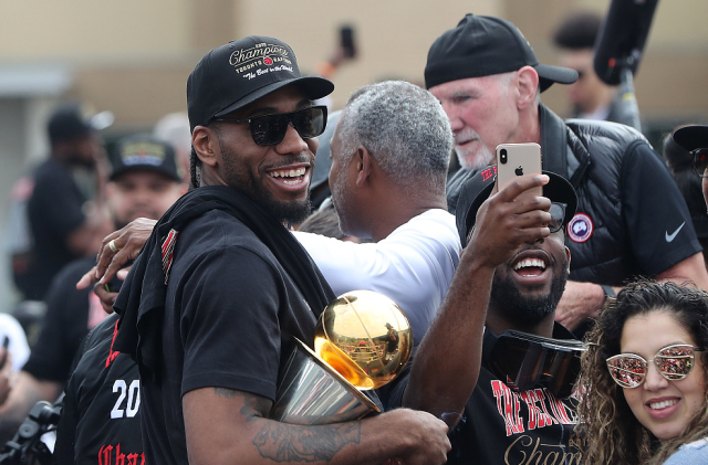 太阳报：二手世界杯球票抽成15%，国际足联亲自下场当黄牛（太阳报：FIFA亲自介入世界杯二手票交易，收取15%提成）