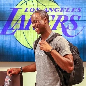 CBA：吉林主场不敌山东 历史对战再添败绩（CBA：吉林主场憾负山东 交锋纪录再添一败）