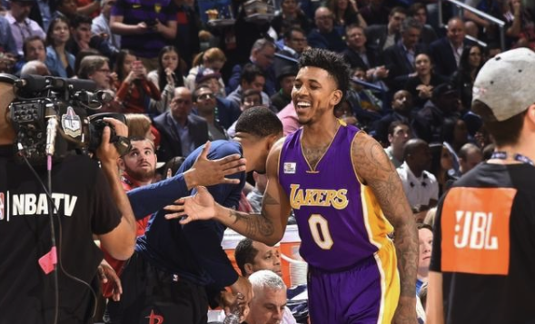 WNBA赛季赛程公布，各队积极备战（WNBA新赛季赛程出炉，各队加紧备战）